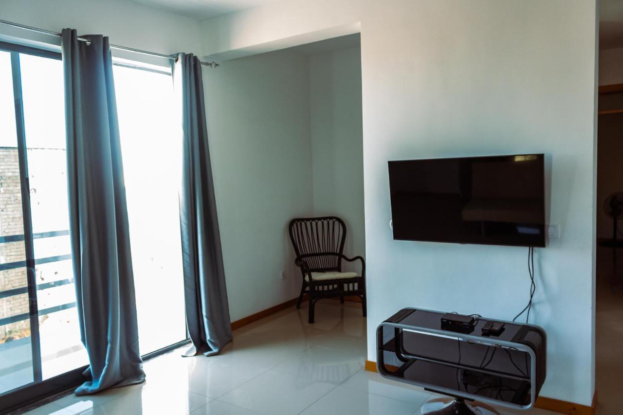 Beautiful And Brand New 2 Bedrooms Apartment/ Magnifico E Novo Apartamento T2 ปรายา ภายนอก รูปภาพ